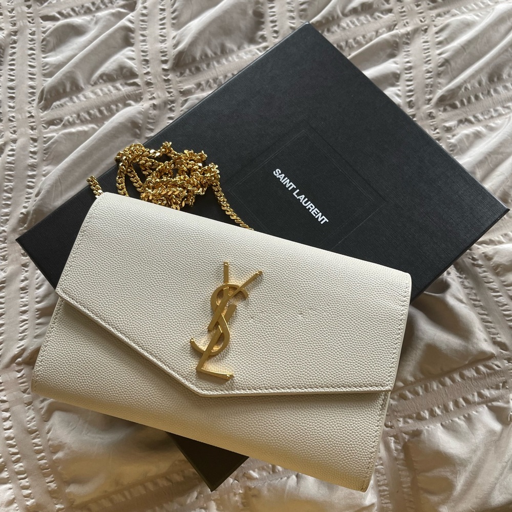 SAINT LAURENT UPTOWN CHAIN WALLET IN GRAIN DE POUDRE EMBOSSED LEATHER